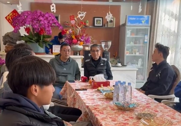  徐根寶寄語申花球員：世界杯出線才是硬道理，要為國家隊爭取榮譽