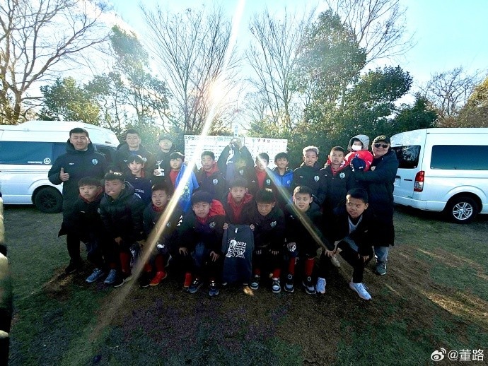  8戰(zhàn)全勝奪日本杯賽冠軍！中國足球小將發(fā)布感謝信