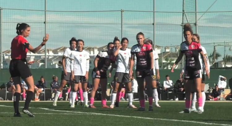  唐佳麗梅開二度、邵子欽破門，中國女足3-2擊敗Alhama俱樂部女足
