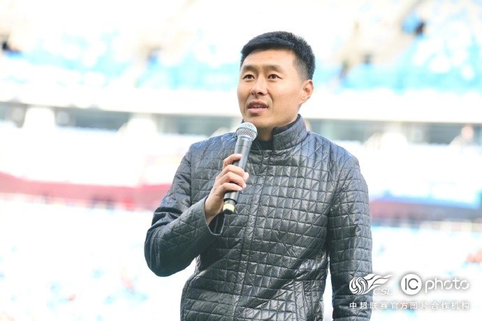  感謝姜寧和劉震理為中國足球、青島足球、青島海牛做出的貢獻(xiàn)