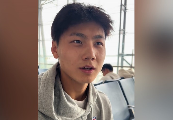  為何半場過后不久被換下？毛偉杰：兩條腿特別緊，李導(dǎo)怕我受傷