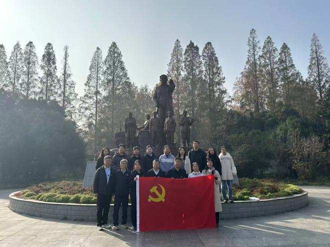 傳承革命精神 賡續(xù)紅色基因 凝聚奮進(jìn)合力——農(nóng)墾中心第一黨支部在河南周口開展主題黨日活動(dòng)